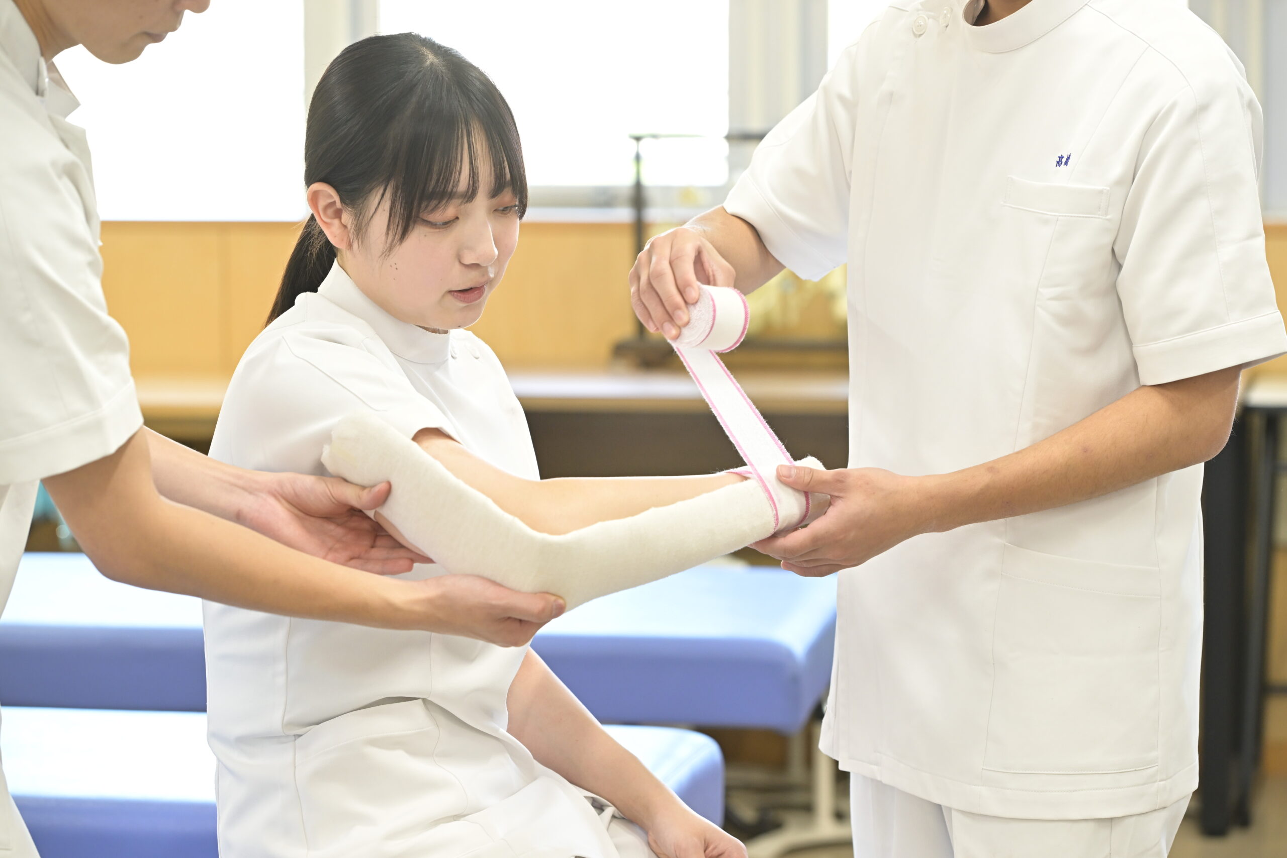柔道整復師と理学療法士の違いって？ | 札幌青葉鍼灸柔整専門学校